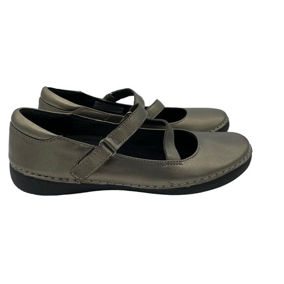 Vionic Judith Mary Jane Shoes - Metallic - US 7 - Picture 4 of 10